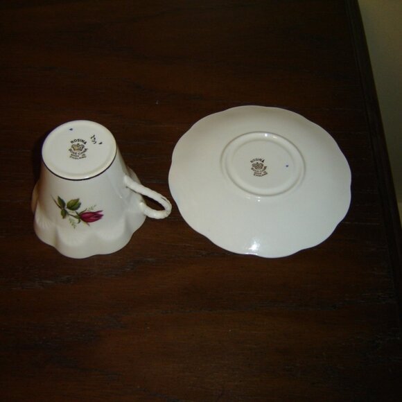 Rosina 2317 pink Rose embossed cup and saucer VGU - Picture 7 of 7